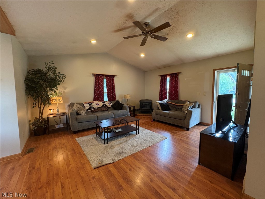 463 N Broadway Geneva OH 44041