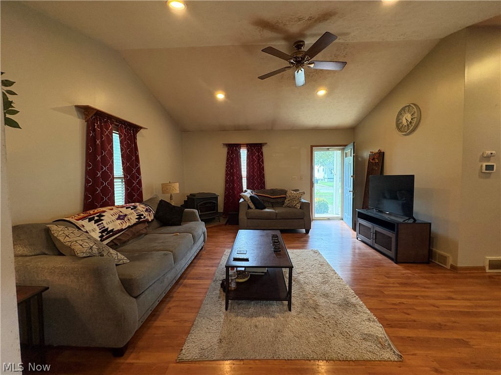 463 N Broadway Geneva OH 44041