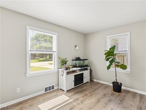 839 Magnolia Avenue Cuyahoga Falls OH 44221