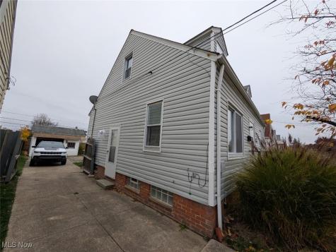 15522 Turney Road Maple Heights OH 44137