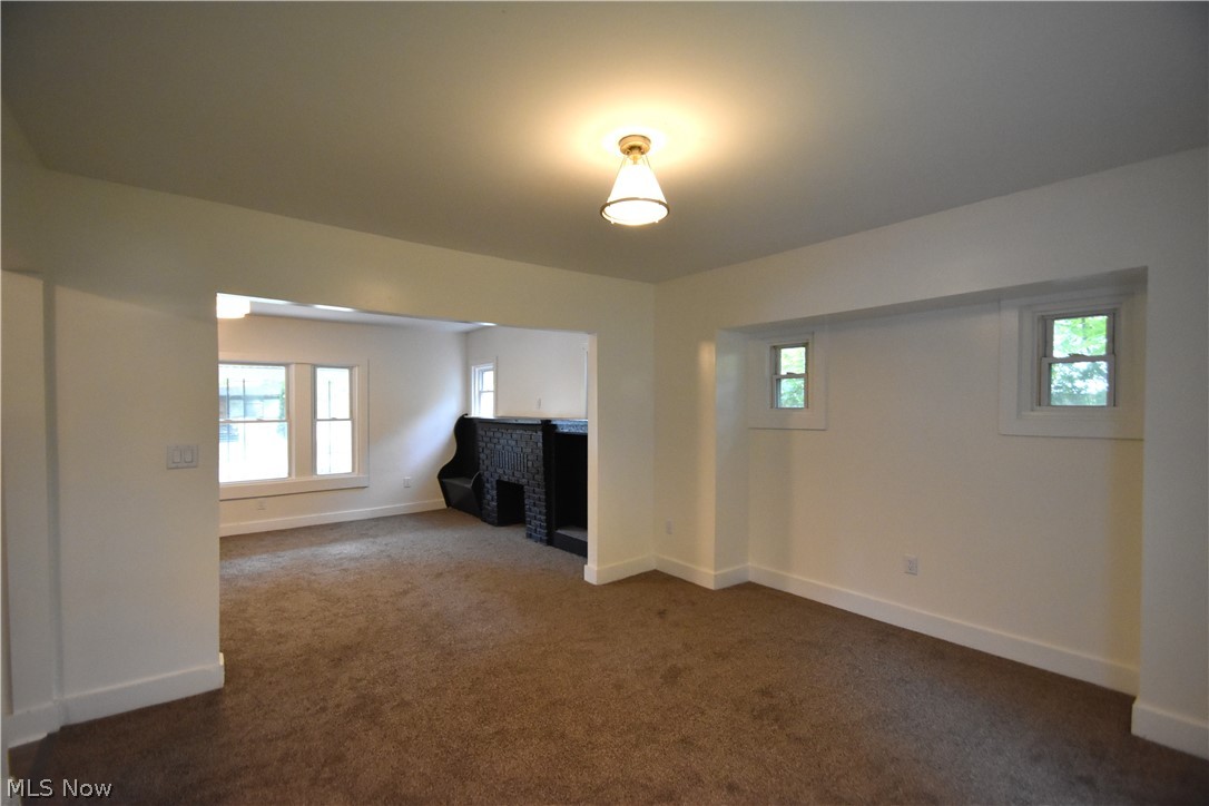 637 Woodbine Avenue SE Warren OH 44483