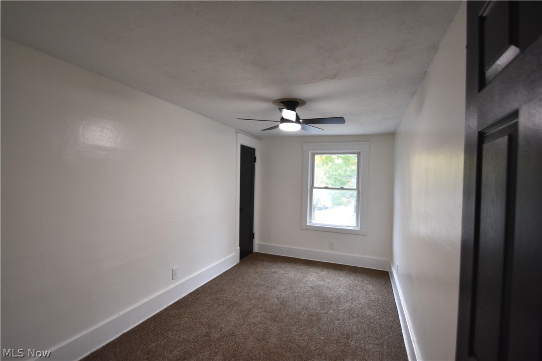 637 Woodbine Avenue SE Warren OH 44483