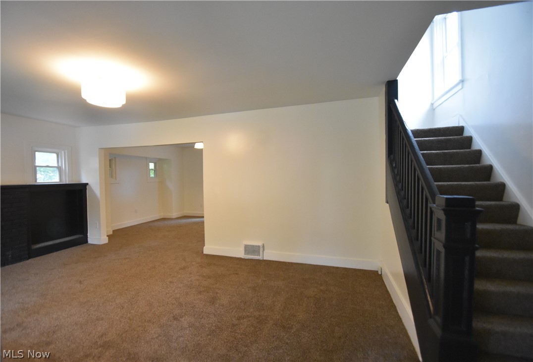 637 Woodbine Avenue SE Warren OH 44483