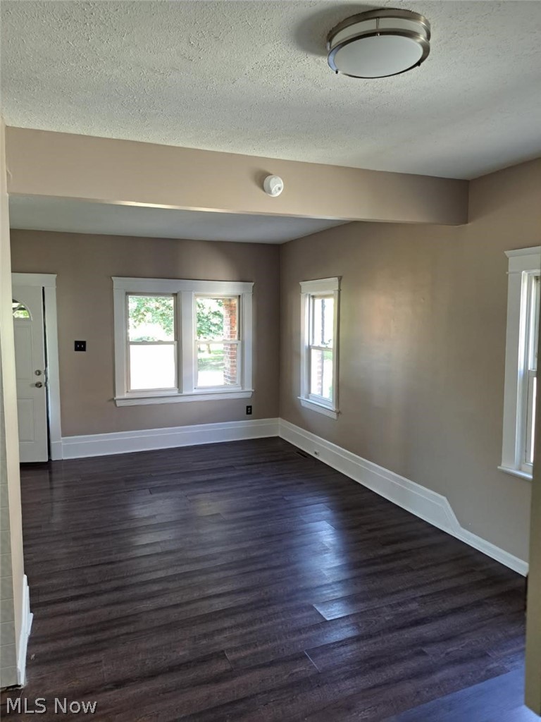 19606 Kewanee Avenue Cleveland OH 44119