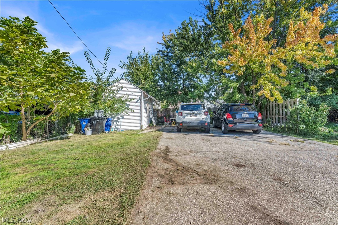 433 E 156th Street Cleveland OH 44110