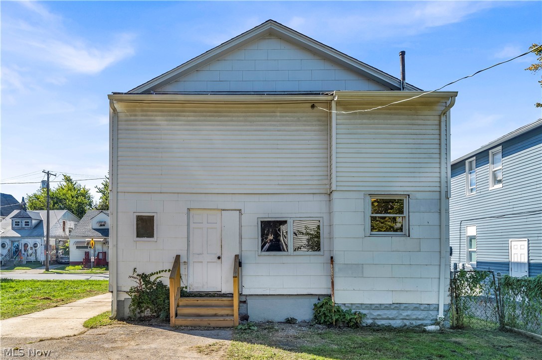 433 E 156th Street Cleveland OH 44110