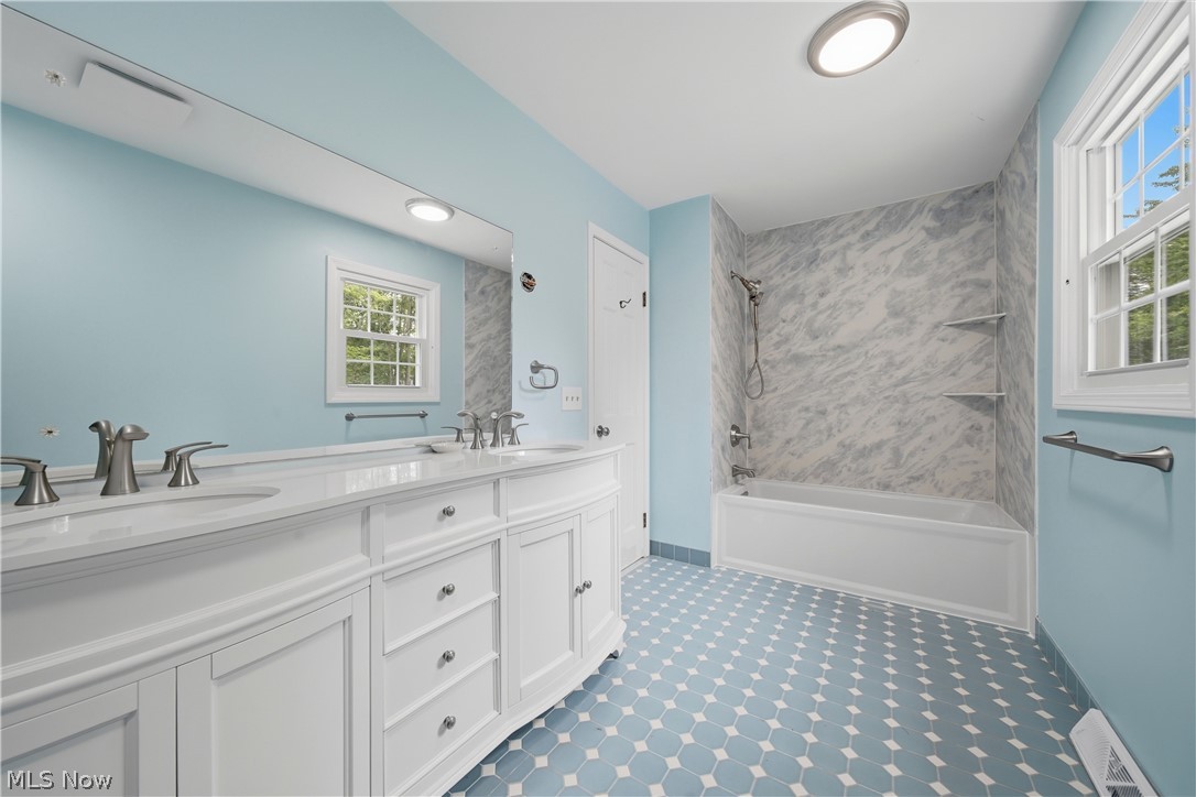 540 Fox Run Trail Aurora OH 44202