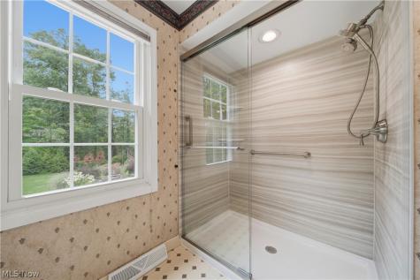 540 Fox Run Trail Aurora OH 44202