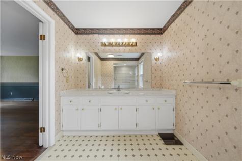 540 Fox Run Trail Aurora OH 44202