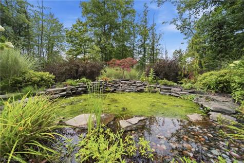 540 Fox Run Trail Aurora OH 44202