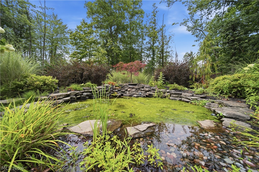 540 Fox Run Trail Aurora OH 44202