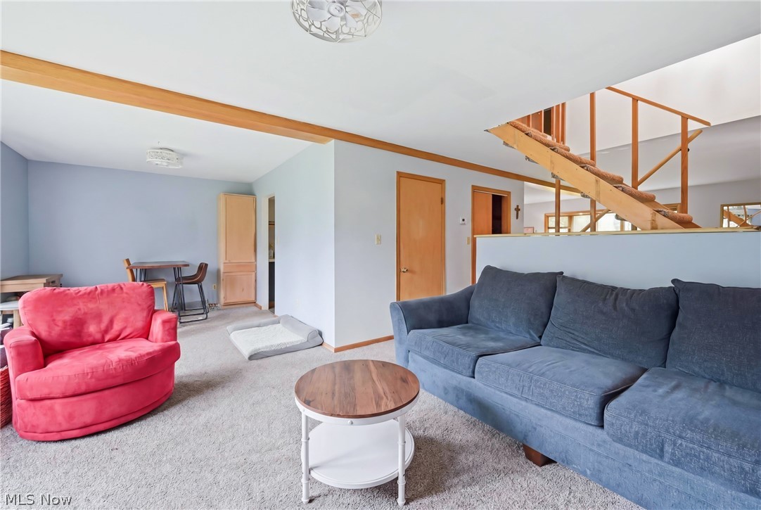 6667 Chestnut Ridge Road Hubbard OH 44425