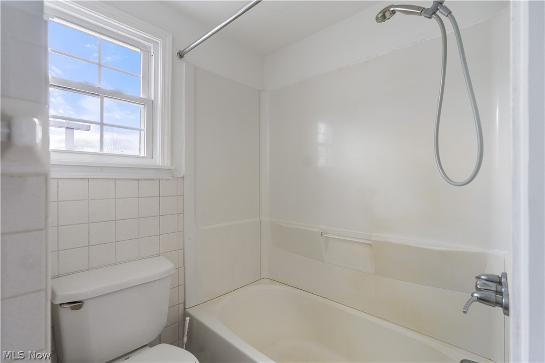 11727 Easton Street NE Alliance OH 44601