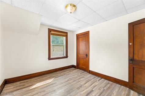 1480 Huguelet Street Akron OH 44305