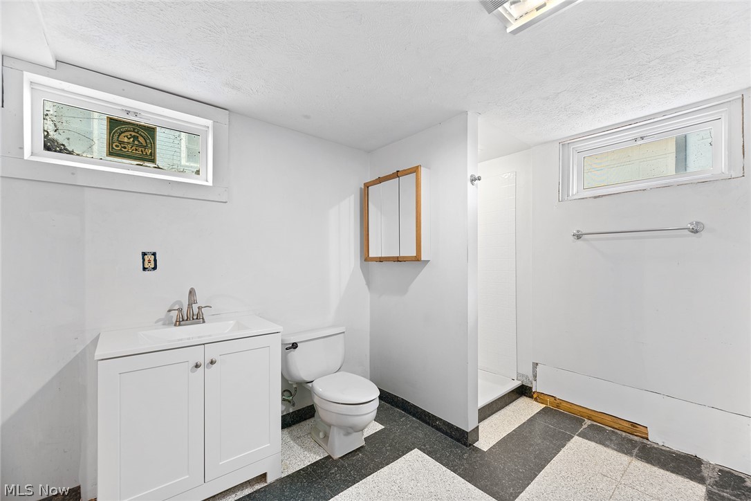 1480 Huguelet Street Akron OH 44305