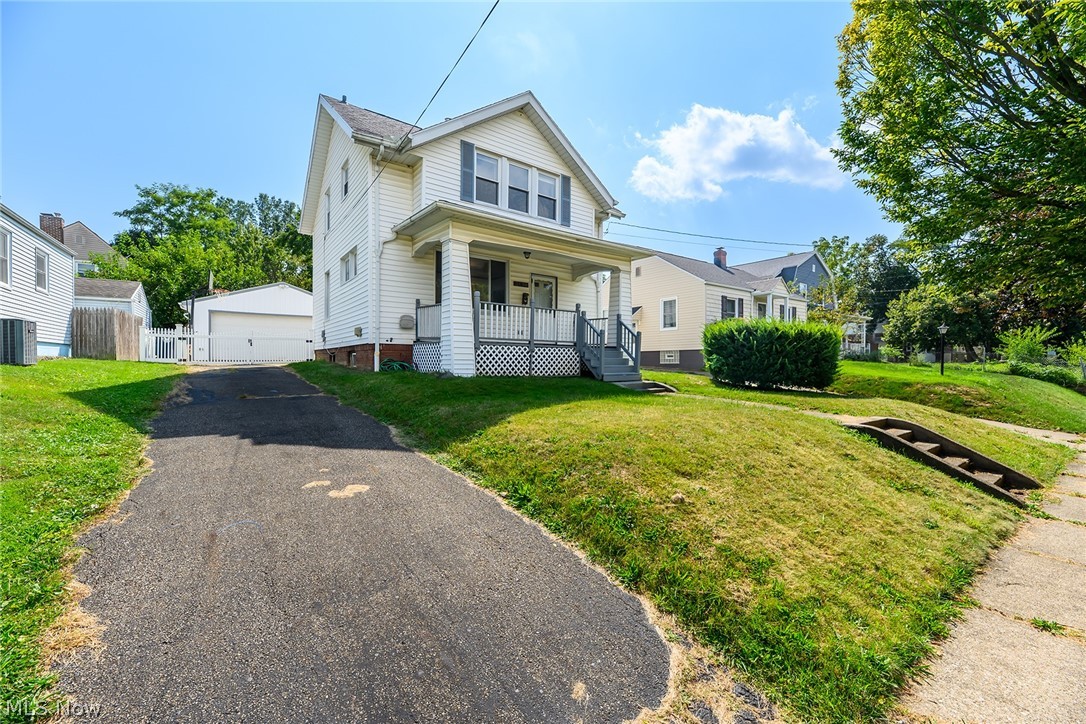 1480 Huguelet Street Akron OH 44305