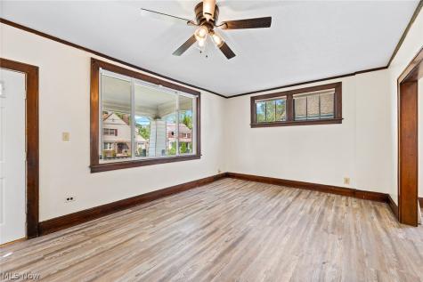 1480 Huguelet Street Akron OH 44305