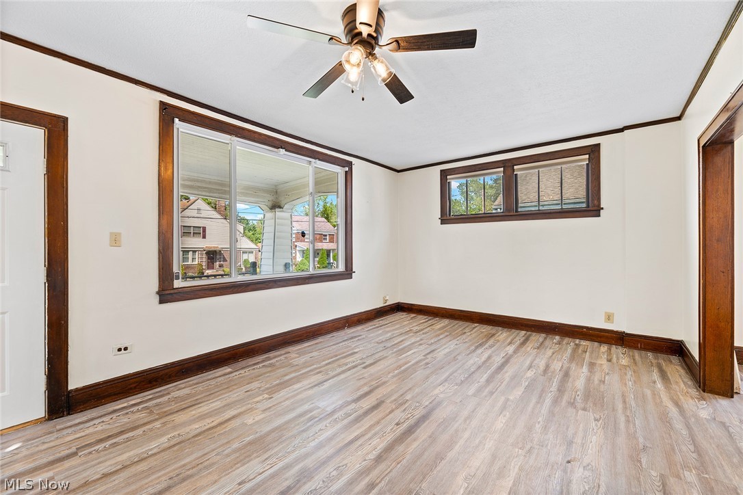 1480 Huguelet Street Akron OH 44305