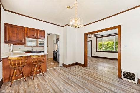 1480 Huguelet Street Akron OH 44305