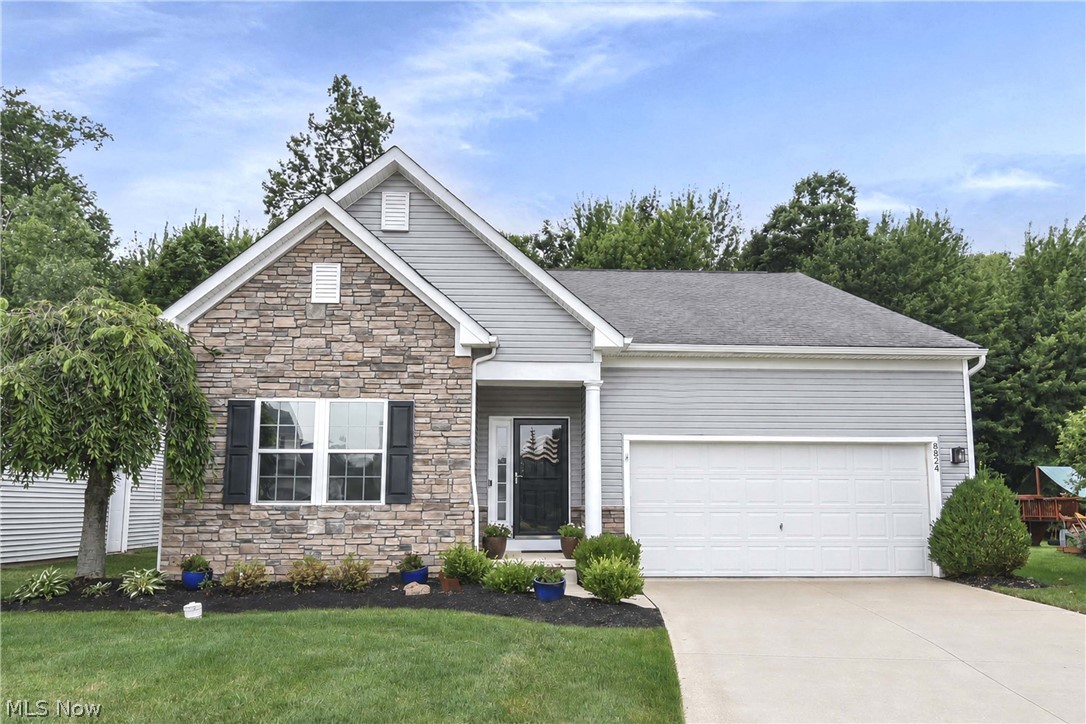8824 Wheaton Place North Ridgeville OH 44039