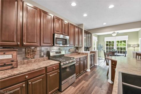 8824 Wheaton Place North Ridgeville OH 44039