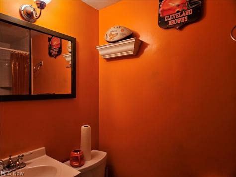 5770 Pemberton Drive Brook Park OH 44142