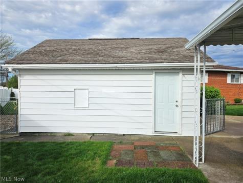 5770 Pemberton Drive Brook Park OH 44142