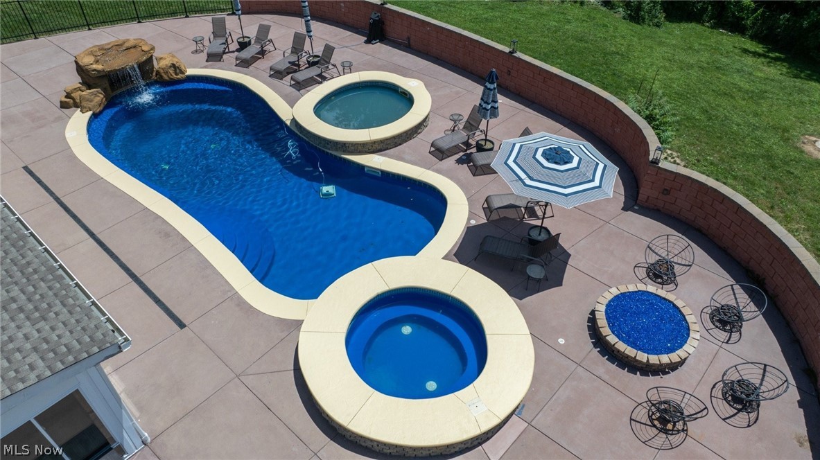 525 N Hametown Road Akron OH 44333