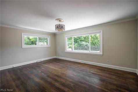 525 N Hametown Road Akron OH 44333