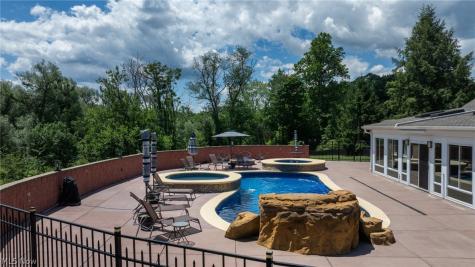 525 N Hametown Road Akron OH 44333