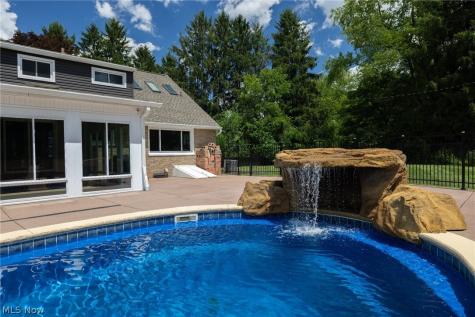 525 N Hametown Road Akron OH 44333