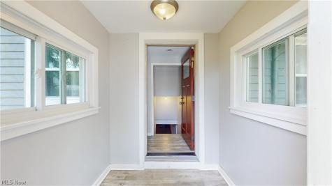 151 Shiawassee Avenue Fairlawn OH 44333