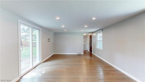 151 Shiawassee Avenue Fairlawn OH 44333