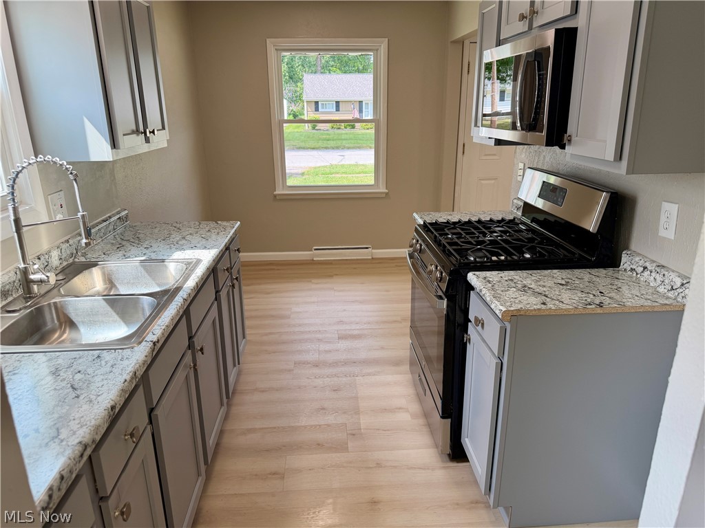 940 Oakwood Drive Elyria OH 44035