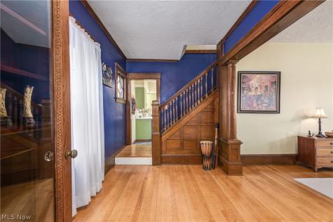 14013 Clifton Boulevard Lakewood OH 44107