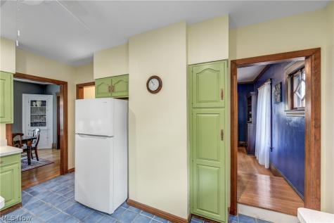 14013 Clifton Boulevard Lakewood OH 44107