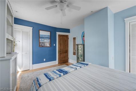 14013 Clifton Boulevard Lakewood OH 44107