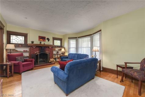 14013 Clifton Boulevard Lakewood OH 44107