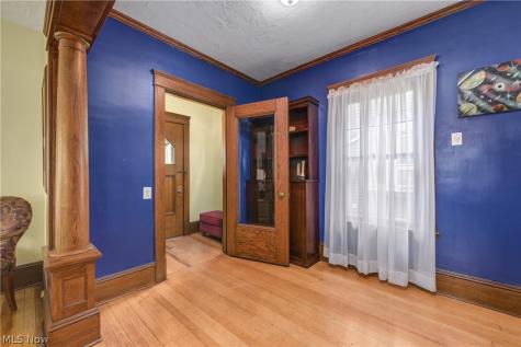 14013 Clifton Boulevard Lakewood OH 44107