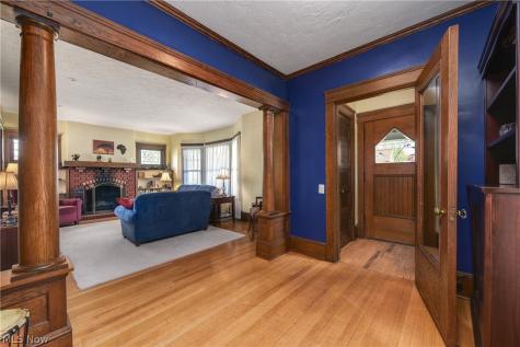 14013 Clifton Boulevard Lakewood OH 44107