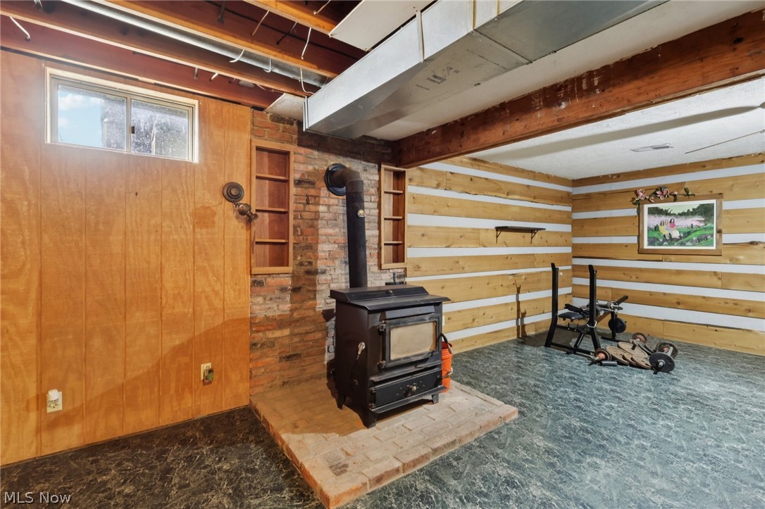 11981 Clay Street Huntsburg OH 44046