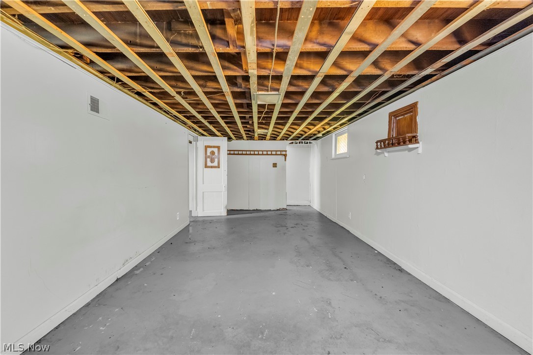 9001 Rosewood Avenue Cleveland OH 44105