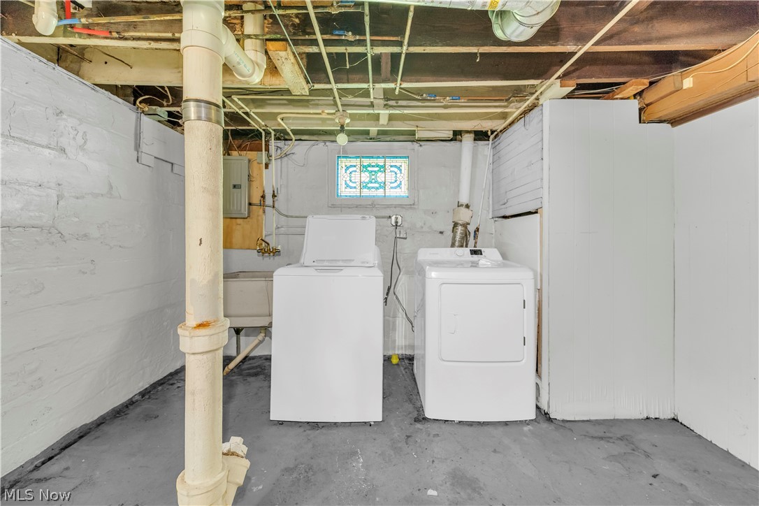 9001 Rosewood Avenue Cleveland OH 44105