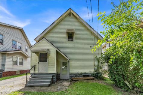 9001 Rosewood Avenue Cleveland OH 44105