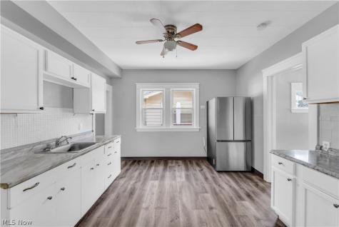 9001 Rosewood Avenue Cleveland OH 44105
