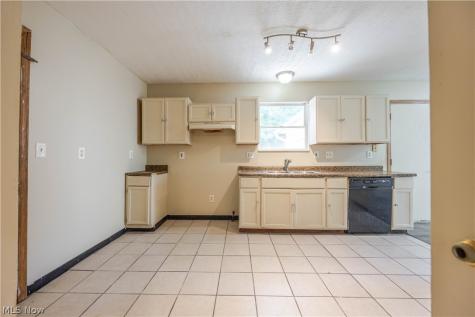 1404 Lakeview Avenue Cleveland OH 44112