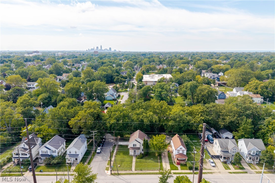 1404 Lakeview Avenue Cleveland OH 44112