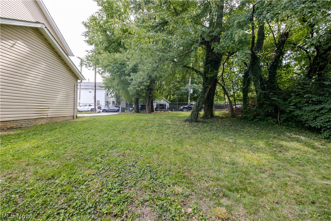 1404 Lakeview Avenue Cleveland OH 44112