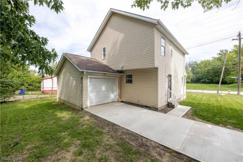 1404 Lakeview Avenue Cleveland OH 44112