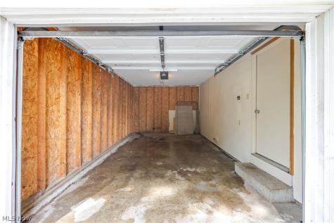 1404 Lakeview Avenue Cleveland OH 44112